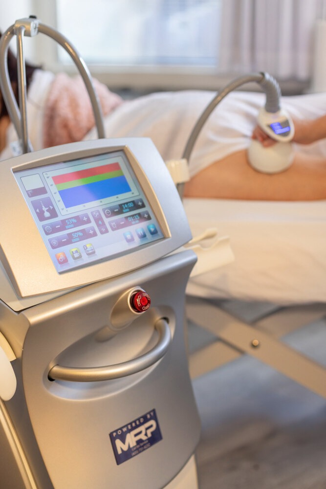 The Venus Legacy console at Carolina Pintos Therapy