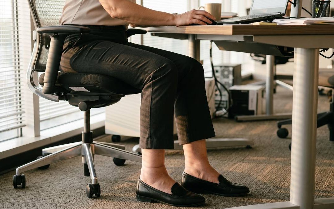 Why Are My Legs Swollen? Everyday Causes, and the Ones That Need a Doctor